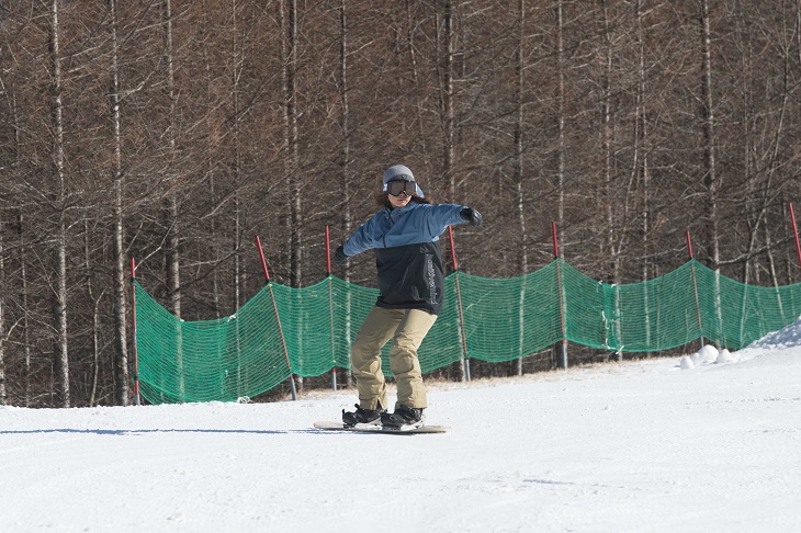 Linked turns - Japan Ski Guide