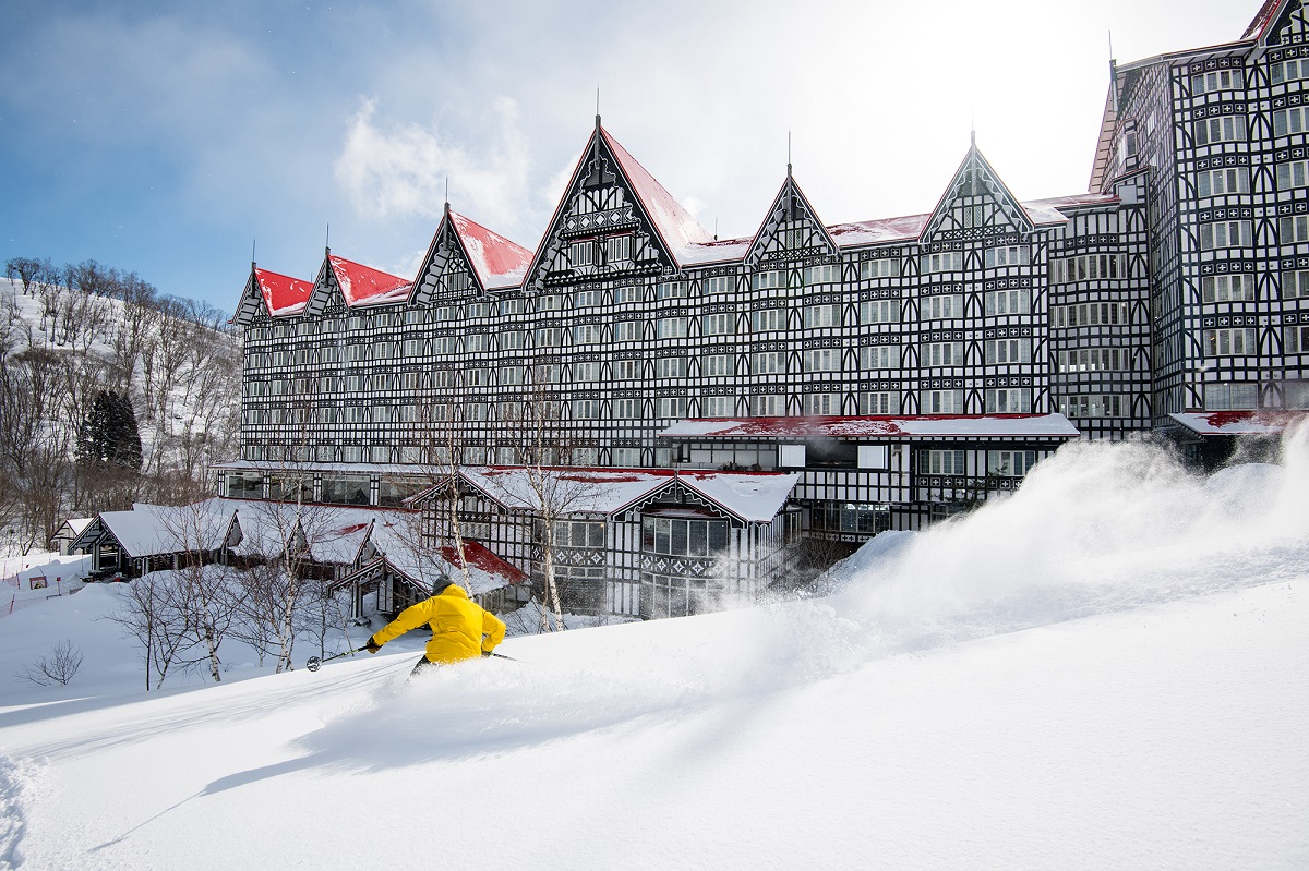 Right by the Slopes! Comfort without the Walk! Four Selections of Ski Resorts with Resort Hotels.【The Kanto-koushinetsu region】 - Japan Ski Guide